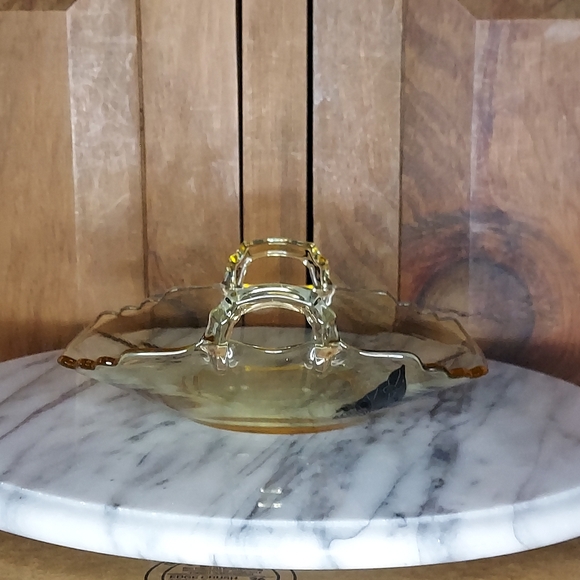 Yellow Butterfly Depression Glass - Picture 11 of 14